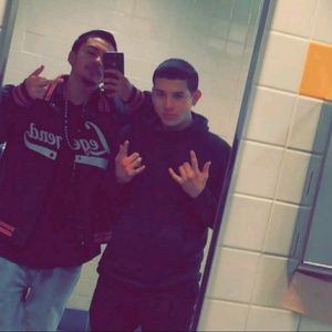 Meet your Posher, Robert